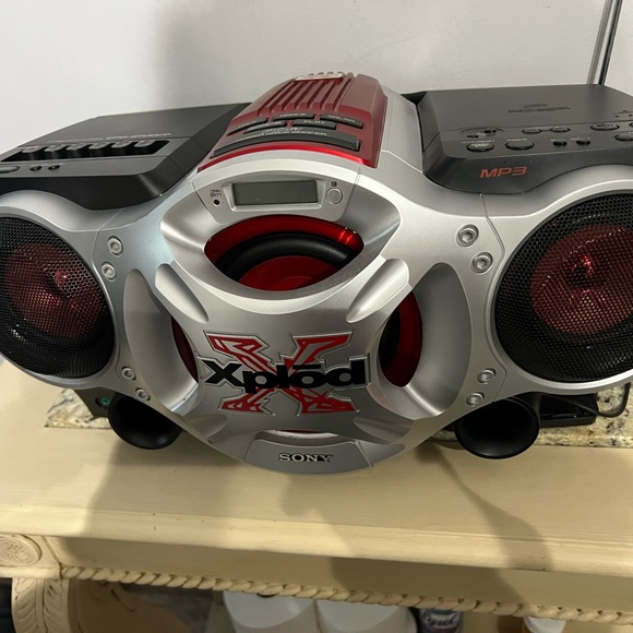 Sony Cd player Xplod Vintage boom box with mega bass - Picture 3 of 8